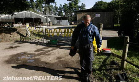 Ӣ����Ա���ɿ����߱���ϵ��Ϊ����