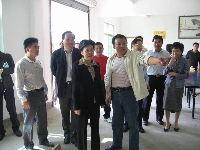 省委常委,副省长葛慧君到上南庄村视察调研文化工作