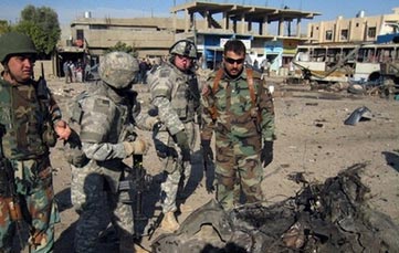 �����˷�������ը��Ϯ����80��������(��ͼ)