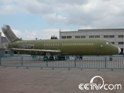 �й��׼�����֧�߷ɻ�ARJ21��������(ͼ)