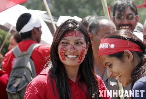 5��29�գ��������Ჴ���׶��ӵ�����������ף�Ჴ����Ϊ���͹���28����ҹ���Ჴ�����ܻ��������ϳ������ƣ��������Ϊ�����������͹������ˣ�����239����ʷ���Ჴ��ɳ��������������� �»��緢(������������ķ��) 