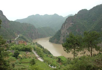 小黄山畲族风情村:一道精美的畲族文化大餐-武义新闻网