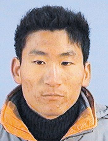 ������ѧ����3λӢ�۴�ѧ����ͥ��50��Ԫ