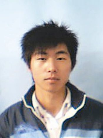 ������ѧ����3λӢ�۴�ѧ����ͥ��50��Ԫ