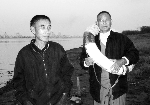 �º��ƣ�ͼ�󣩺ͳ�ѡ��(ͼ��)����ʾ��ʱ������ˮ�ߡ���ѡ�����Ѽ��ϵľ���Ȧ�׸���ˮѧ������������ ����� ��