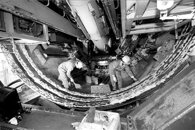 ��̨�ܹ����¾��ɹ�ʼ�������������ű���