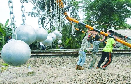 ӡ�������·��˾��ˮ������ǳ�����Į������