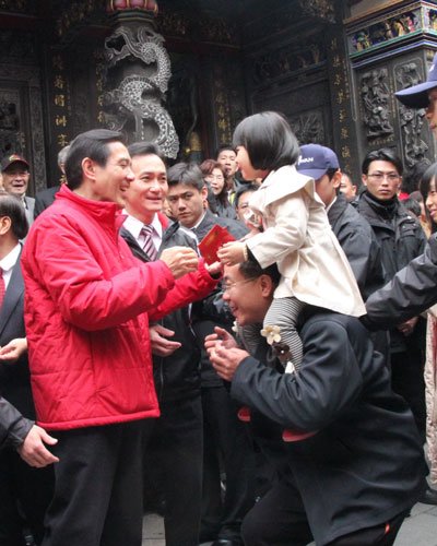 ��Ӣ���´�̨�з����� ���������쵼�˲�������