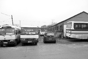 ����һУ����ײ�෭ ѧУ�����޲���ֻ�������