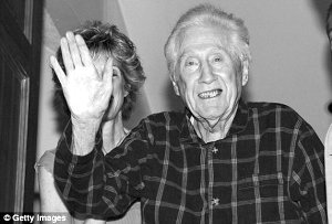 �����ˮ���¼���˽�� ֻ����δ����FBI�ֳ�