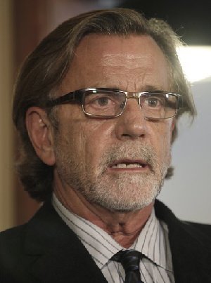 ǹɱ��ƽ������ʿ��19���״���绤��ʦ����