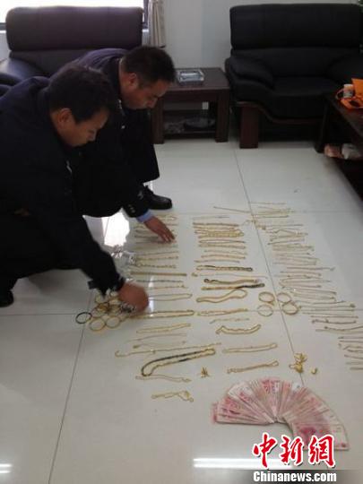 超市价值近200万8.6斤黄金被盗警方80小时追回