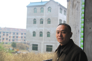 王永忠欢迎大家去他们的美丽村庄 芝英镇名片 镇党委书记