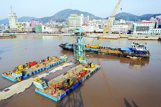 沈家门港海底隧道完成沉管安放