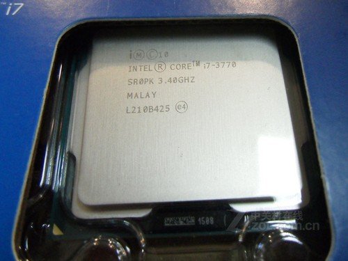 13802327_909530.jpg
