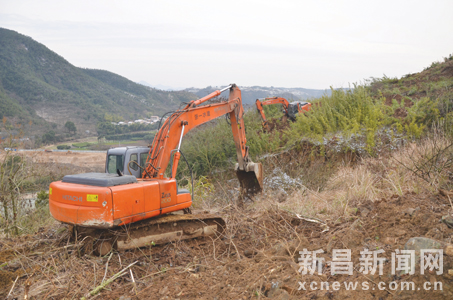 钦寸水库工程坝区枢纽工程施工单位正式进场-