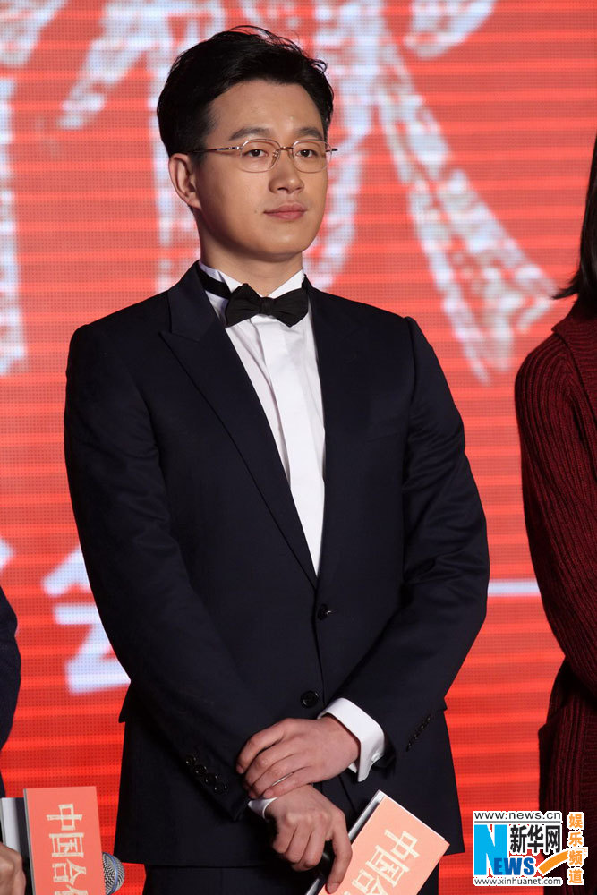 佟大为变长发屌丝骑老单车载杜鹃 邓超坐横梁搞笑