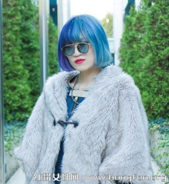 2013最新日系发型街拍 帅气个性短发造型-深蓝
