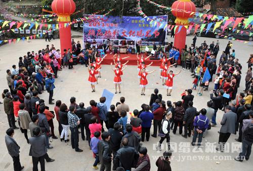 镜头瞄准:<em>田园秀色</em> 和美桃花--缙云新闻网