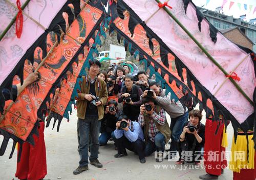 镜头瞄准:<em>田园秀色</em> 和美桃花--缙云新闻网