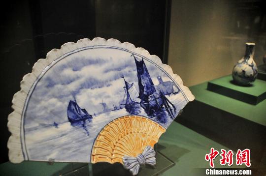 百年洋青花瓷在新疆展出