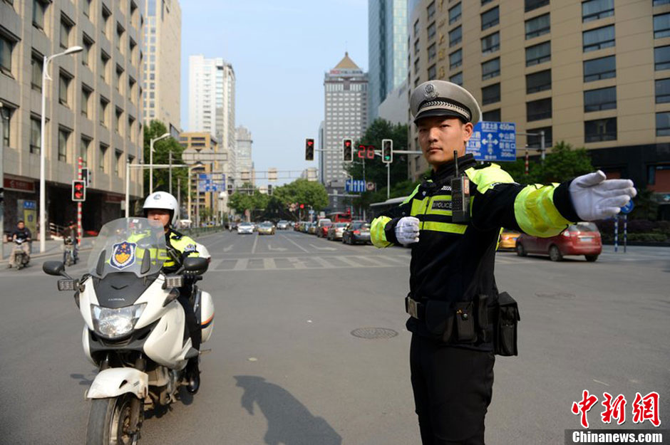 南京交警机动大队换装