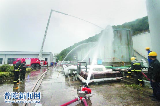 油罐火灾?消防演练!