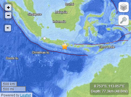 印尼南部海域发生5.8级地震 震源深度77公里 -