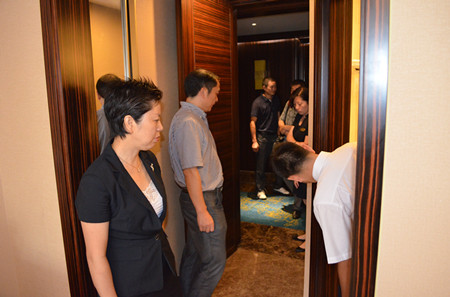 市旅游局对市区星级宾馆开展创卫工作检查-浙