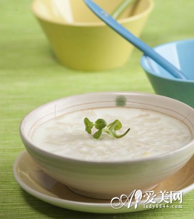  Ů��˯ǰ����10��ʳ�� �ٵ�