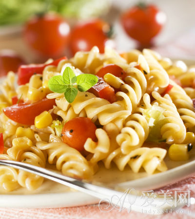  Ů��˯ǰ����10��ʳ�� �ٵ�