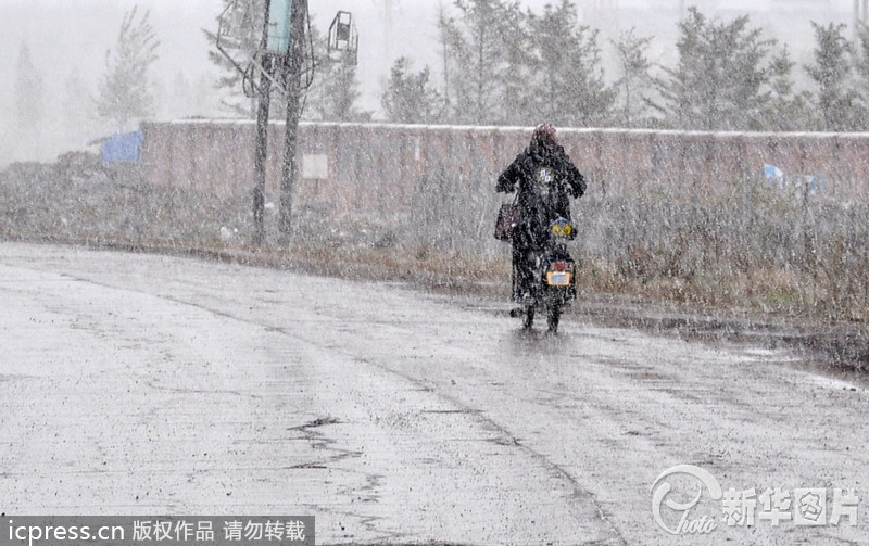内蒙古东部降温达12℃