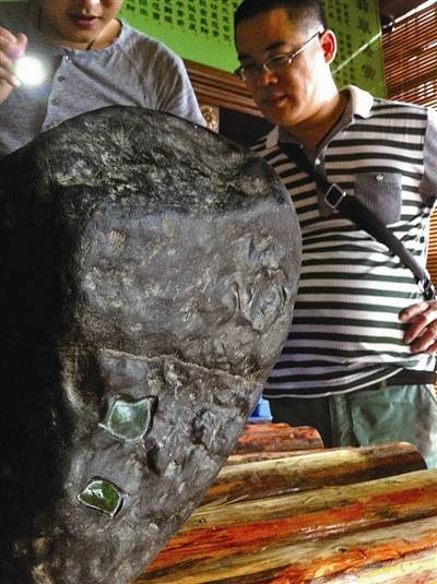 天价翡翠下的玉石江湖:和田玉是温州人炒高的?