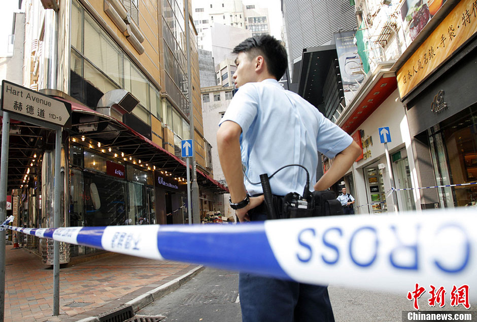 香港尖沙咀一珠宝店遭劫