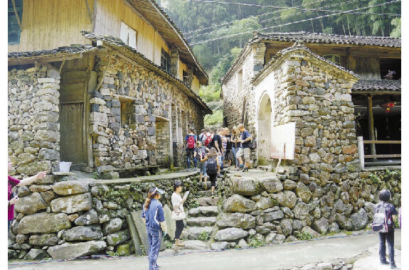 梁国瑞 摄【乡村名片】布袋坑村,位于台州市黄岩区屿头乡国家级