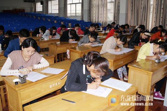 城校办(1)新教师综合素质考核在吴宁五校举行