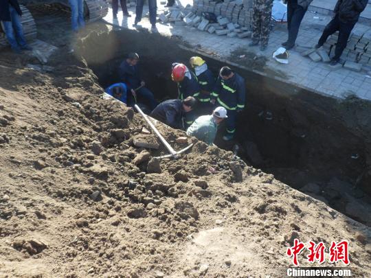 内蒙古发生工地塌方