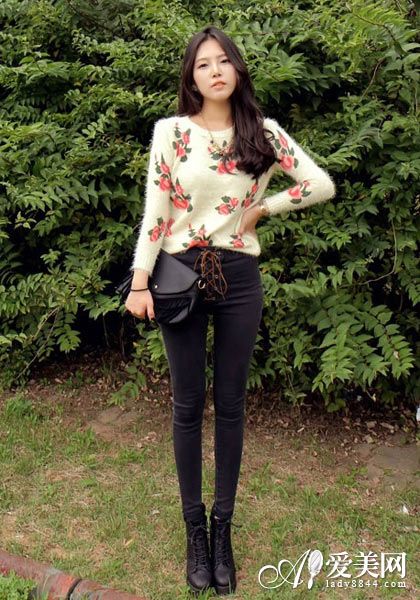 【套头毛衣+小脚裤时尚搭配】示范四