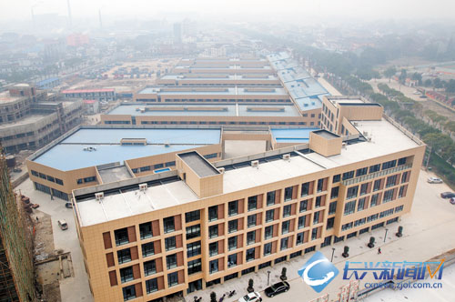 即将投入使用的长兴轻纺城.记者吴拯摄