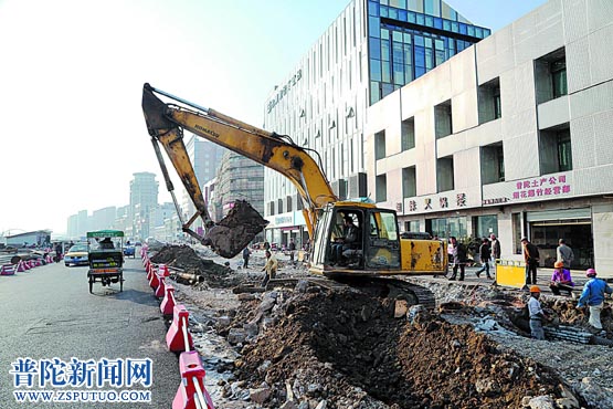 滨港路加快路面改造