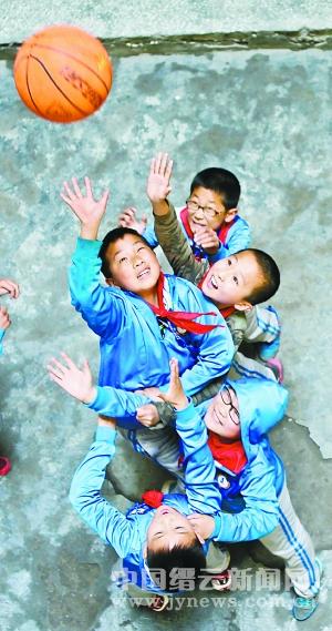 小篮球 大教育--缙云县第二实验小学打造特色