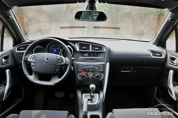DS4���������