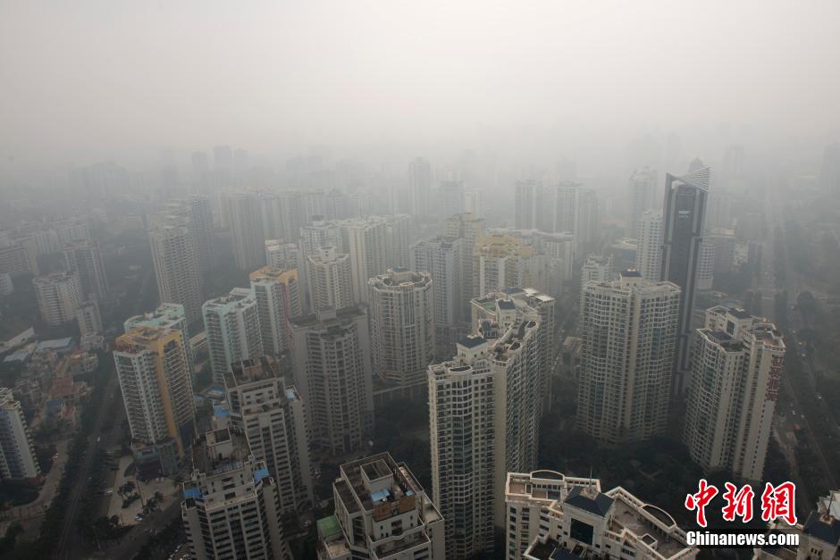 雾霾袭海南海口