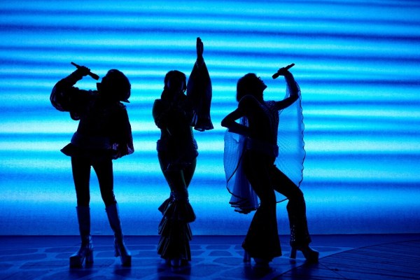 《妈妈咪呀!》中文版将引爆圣诞狂欢夜(图)-中文版,狂欢夜,音乐剧-武义新闻网