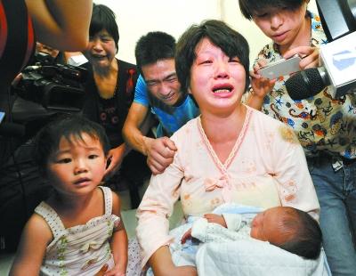 盘点2013儿童蒙难:摔婴案拷问人性底线