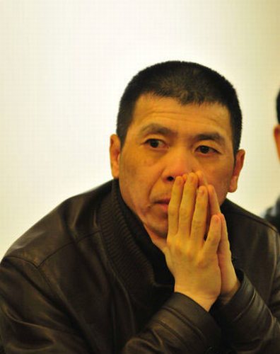冯小刚发布会深入骂战 称 春晚 后将休息 一年 --嵊