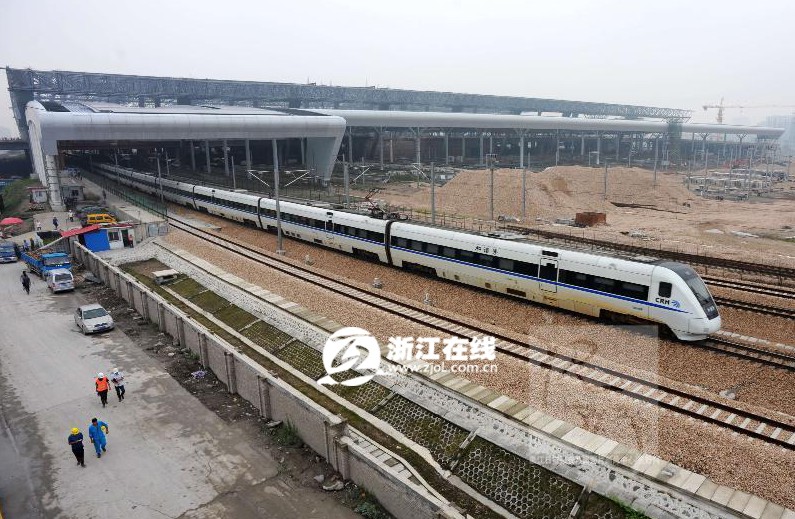 中国gdp增速_中国人均gdp超美