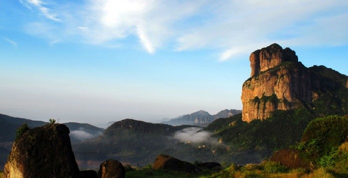 游中雁荡山 情迷烟雨玉甑峰