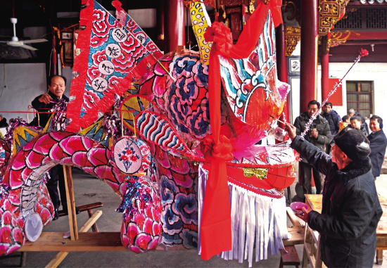 到东阳巍山白坦看"土豪"龙灯