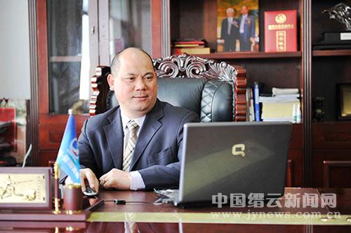求实创新 厚德似海——县政协委员宋立新
